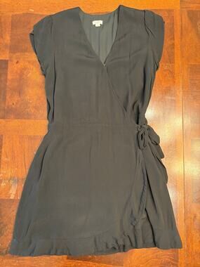 LOFT Black Wrap Dress Size 8 Built-In Shorts Short Sleeve